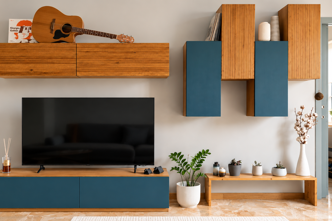 Parete attrezzata living in rovere con frontali fresati